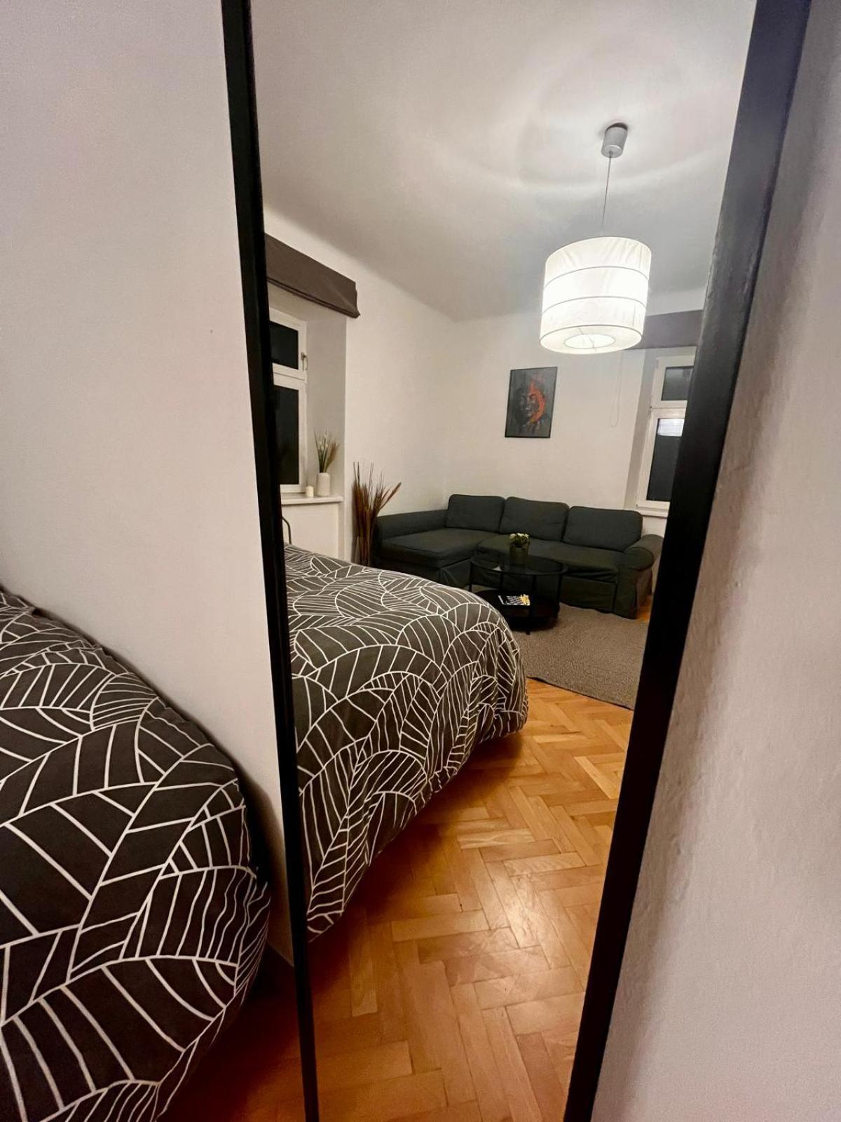 Comfy In Center Solnohrad